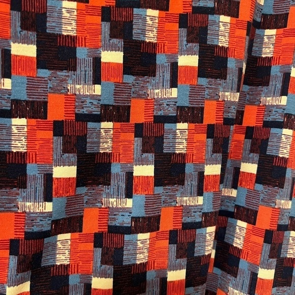 LuLaRoe - Julia 2XL - Geometric Print - Like New - Picture 3 of 4